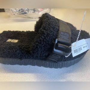 Womens UGG slippers Brand New with tags and box!